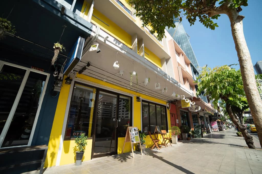 Lemon Siam Hostel Free Breakfast - main photo