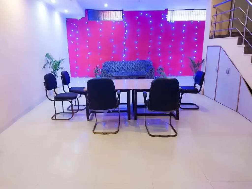 Hotel Rose Residency - Near Sector 9 Metro Station by Roomshala 002 - photo 4