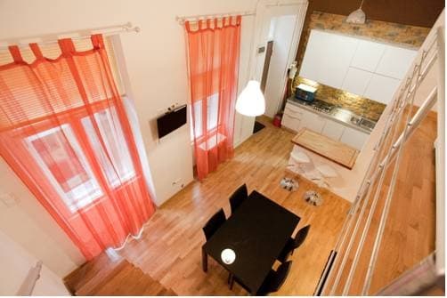 10 House - photo 3