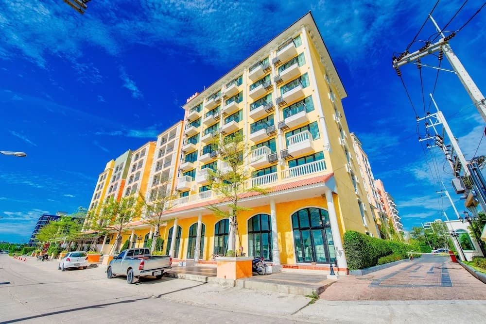 Venetian Signature Condo Resort Pattaya By Whispering - main photo