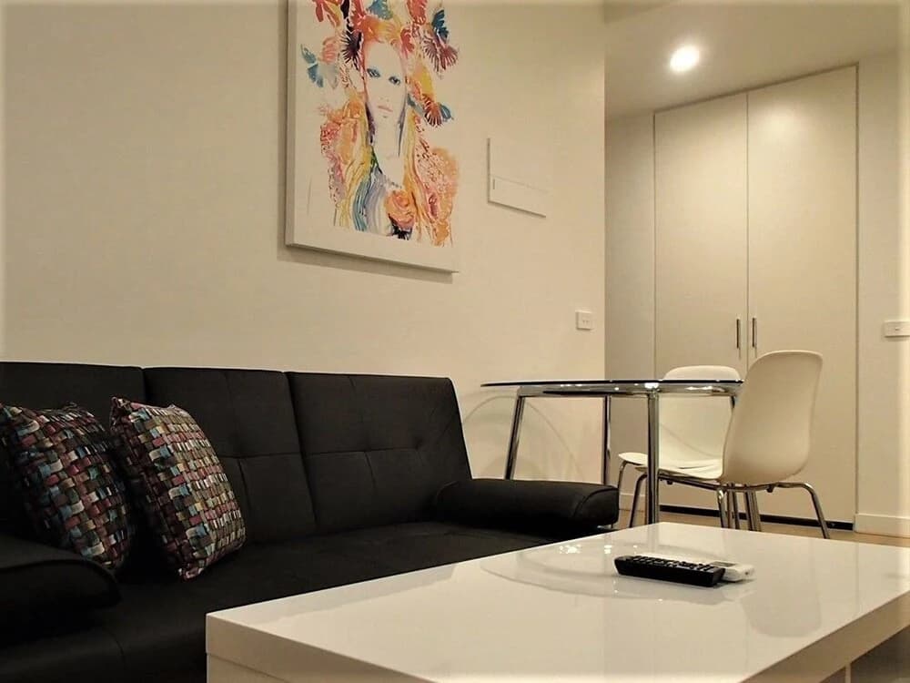 Apartment 101 - photo 2