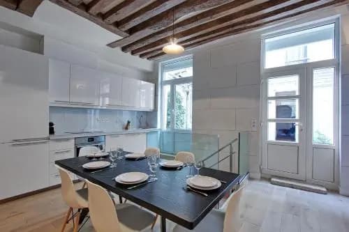 Pick a Flat's Apartment in le Marais - rue Vieille du Temple - photo 16