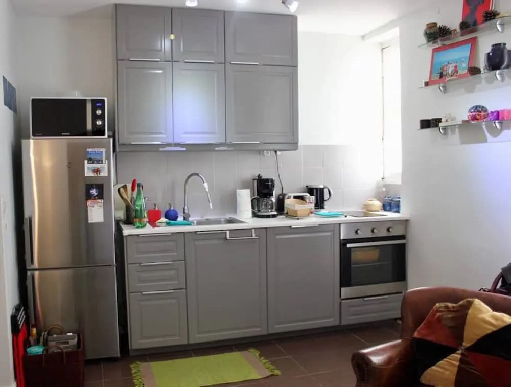 Comfortable 1 Bedroom Apartment in Paris 7th - photo 10
