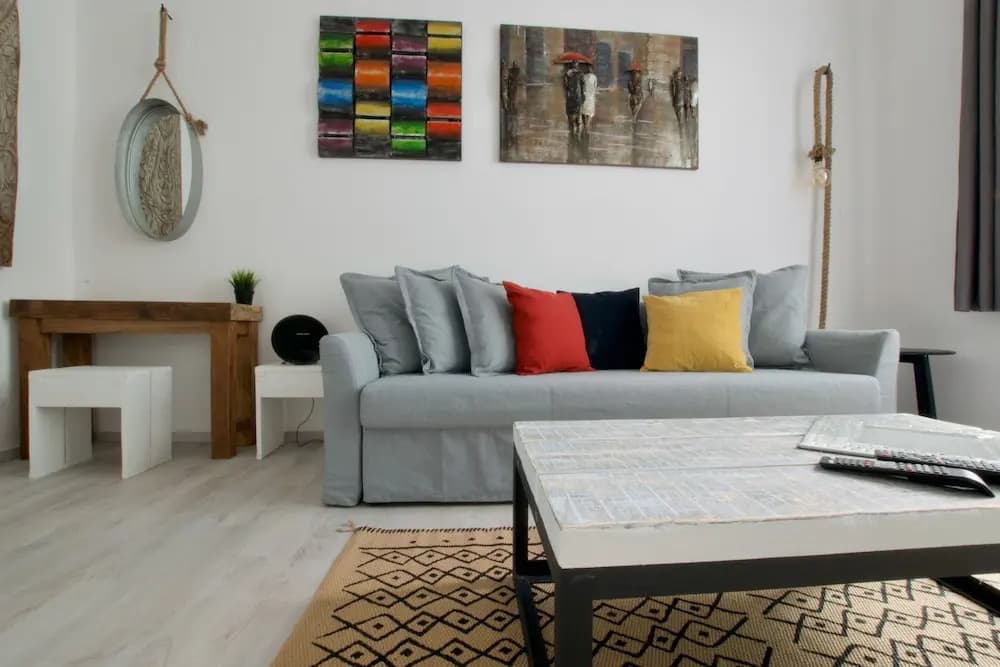 Hi5 Apartments - Ruin Bar District - photo 12