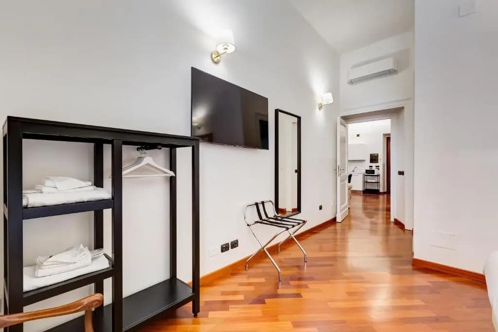BDC - Spanish Steps Gold 2bdr suite - main photo