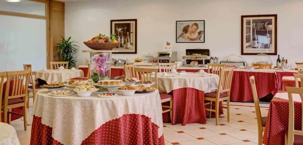 IH Hotels Firenze Business - photo 20