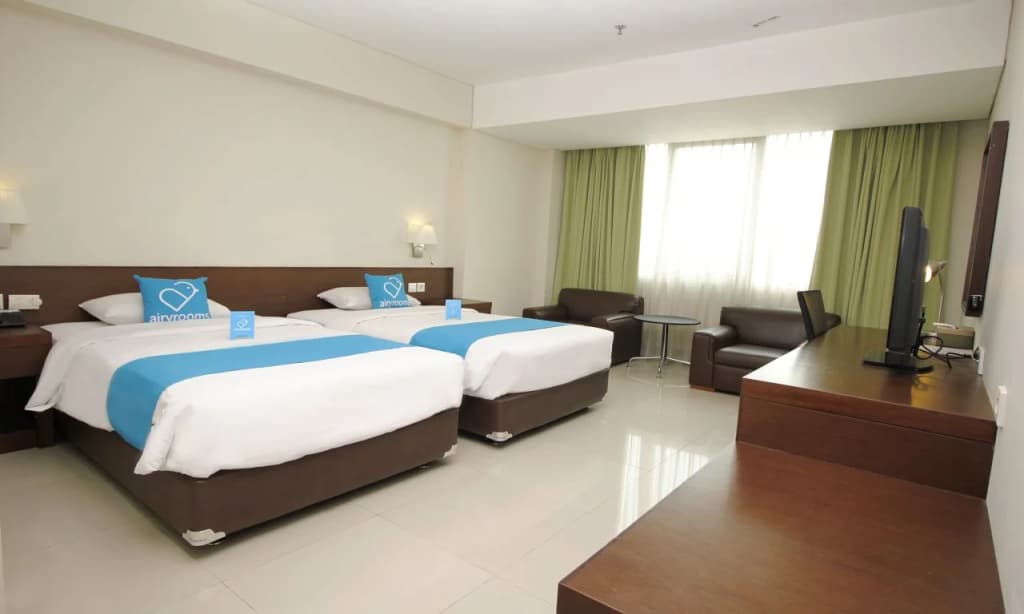 Bamboo Inn Hotel & Cafe - photo 4