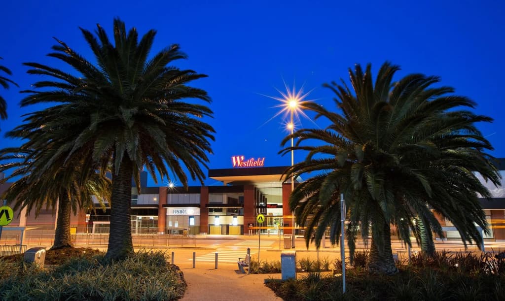 Nightcap at Shoppingtown Hotel - main photo
