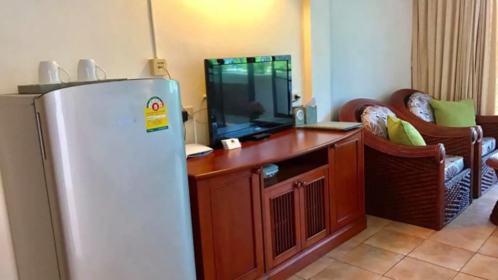 Surin Bay Inn - photo 23