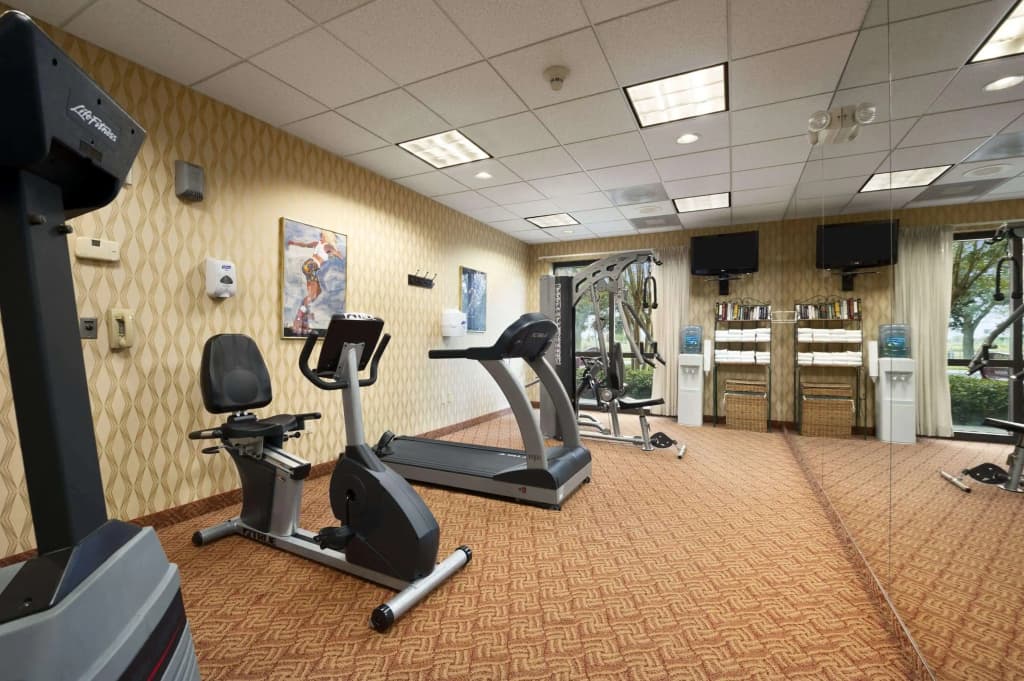 Ramada by Wyndham Suites Orlando Airport - photo 21
