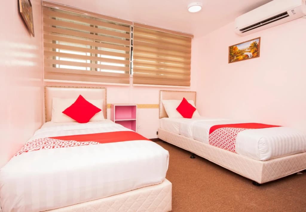 Bintang Square Hotel - photo 2