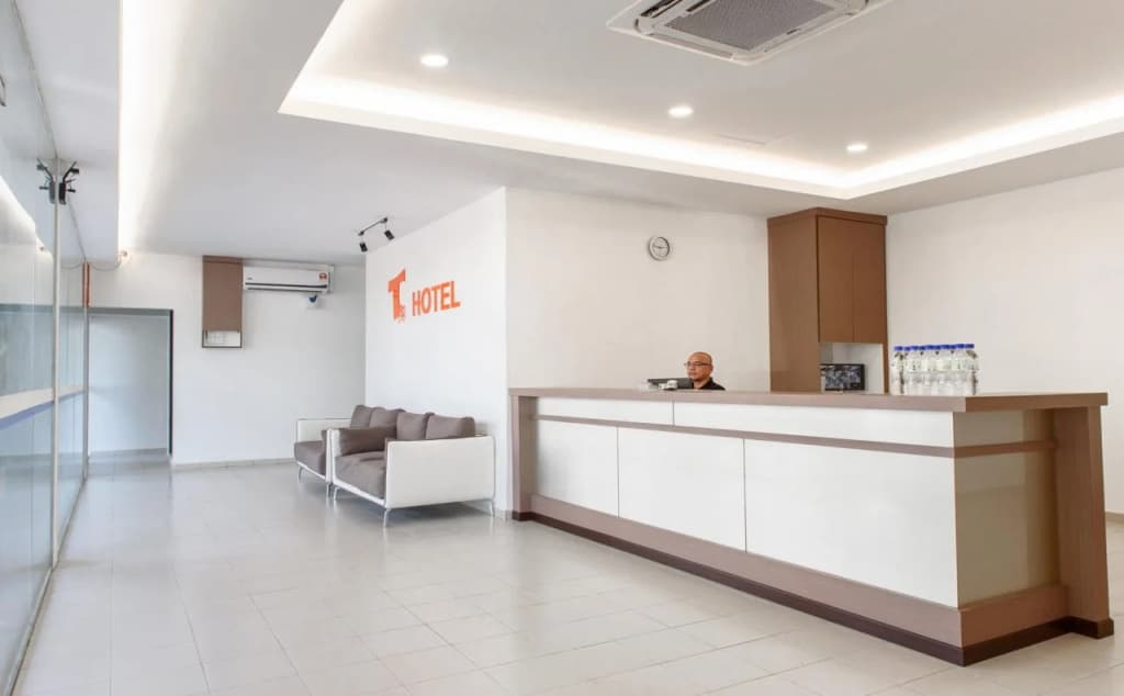 T Hotel Anggerik - photo 12