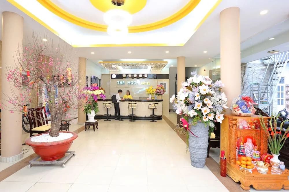 The Moon Hotel - photo 2