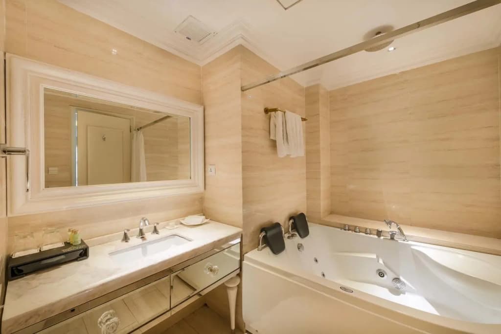 Me Saigon Boutique Hotel - photo 9