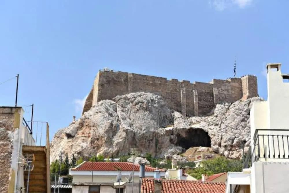 Antisthenes Apartments - main photo