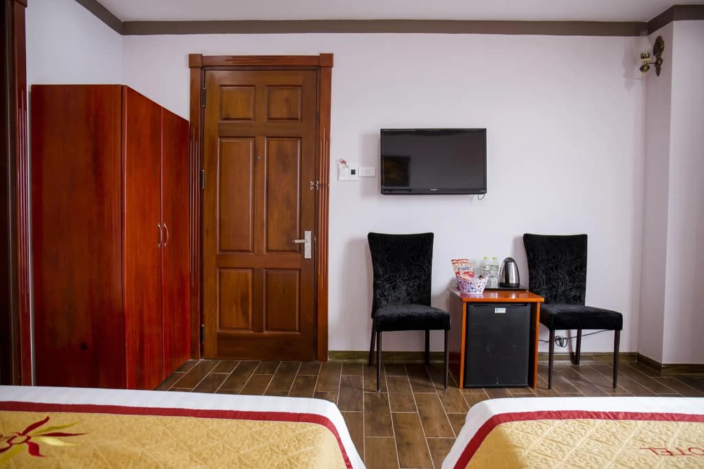 QaMi Hotel - photo 3