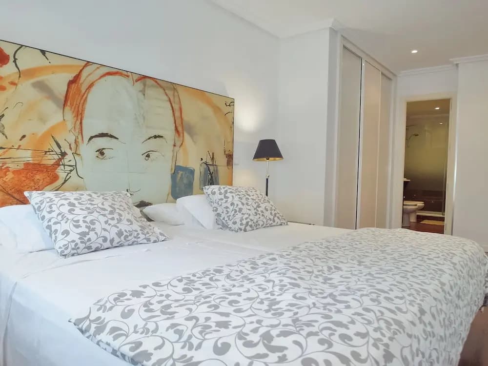 DFlat Escultor Madrid 503 Apartments - photo 5