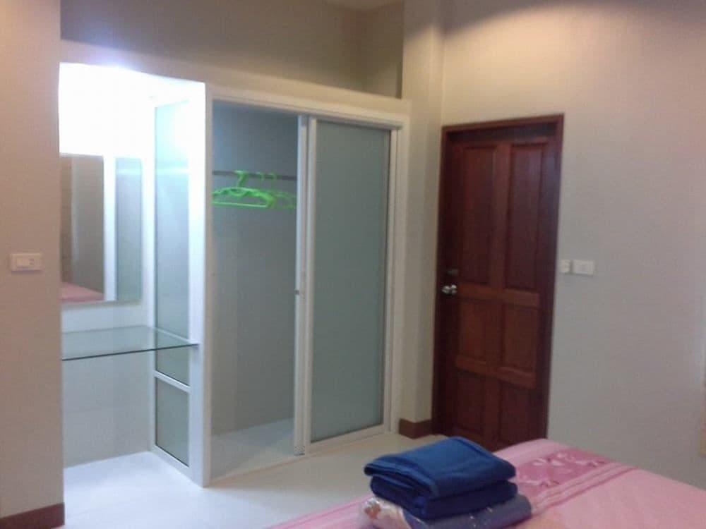 Krisada Beach Resort - photo 4