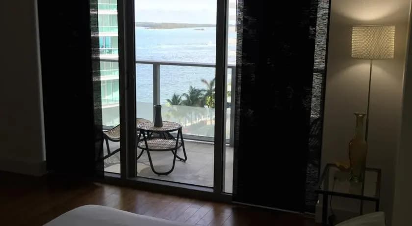 Brickell House, Sophisticated, Heart of Brickell - photo 4