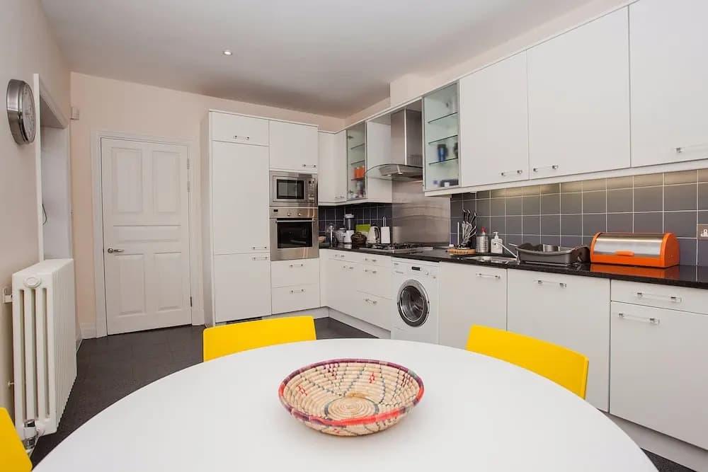 London Bridge Designer Flat - photo 18