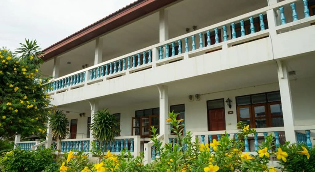 Weekender Bungalow - main photo