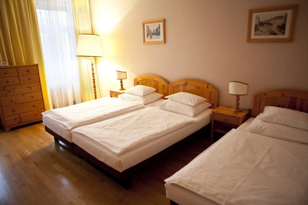 Hotel Caroline - photo 4