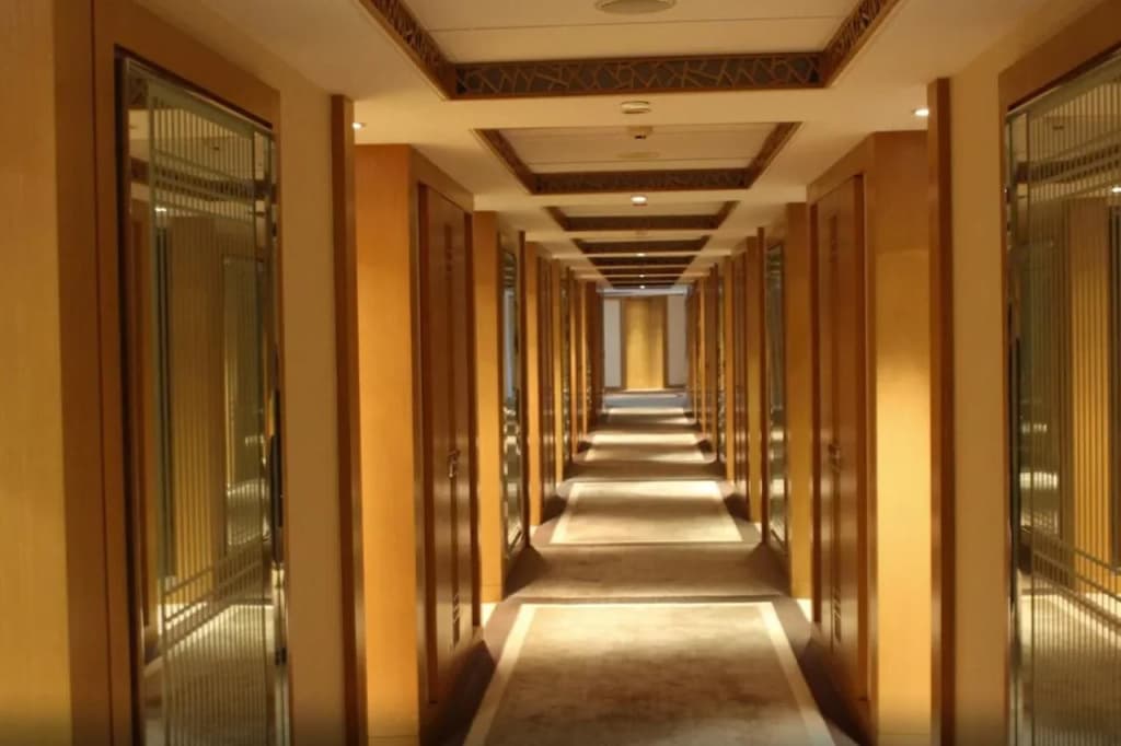 Royal View Hotel - photo 10