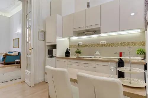Bella DeLux Apartment - photo 15