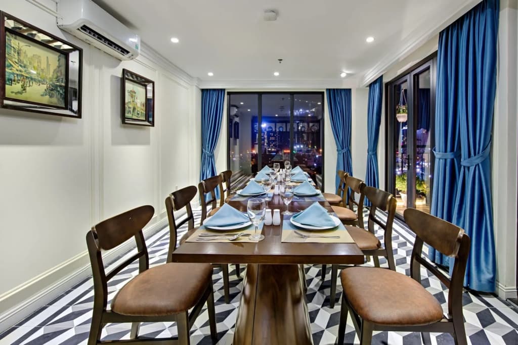 The Herriott Hotel & Suite Danang - photo 12