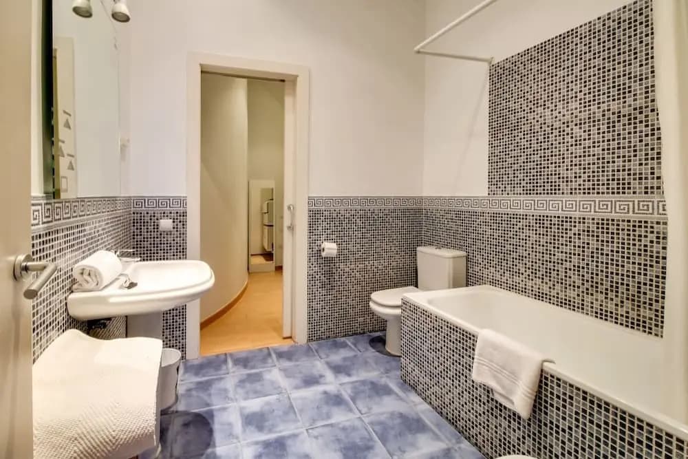 Cosy Comfortable 1 bed With Terrace in Eixample - photo 7