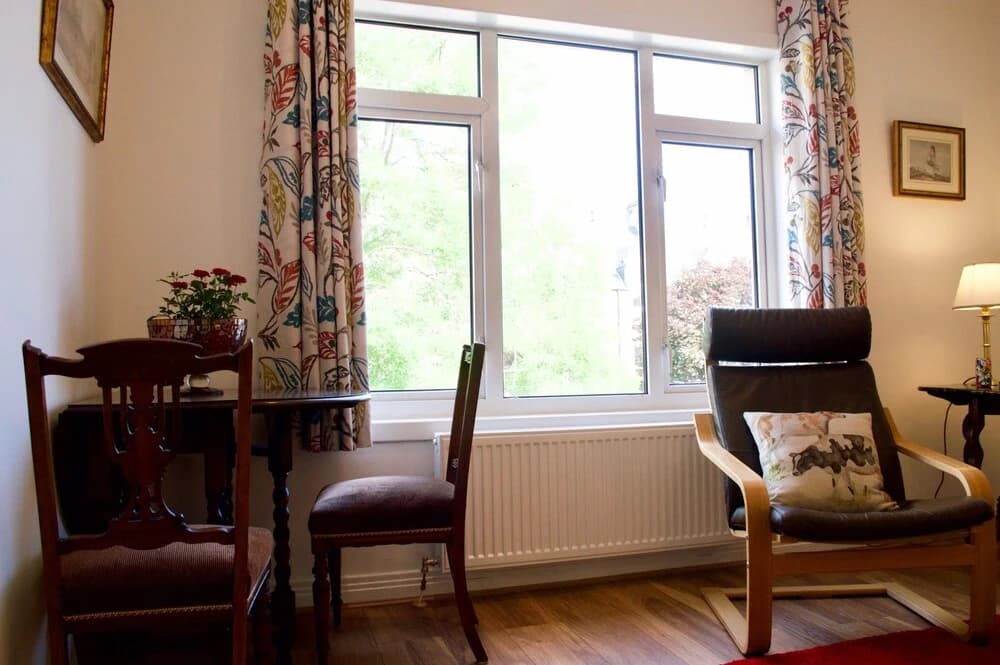 1 Bedroom Flat Near City Centre - photo 4