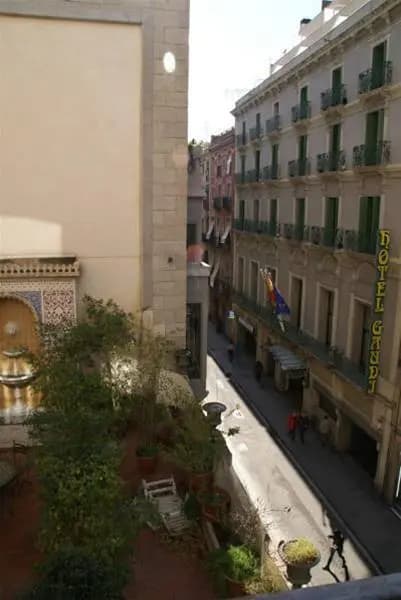 Hostal Albi - main photo