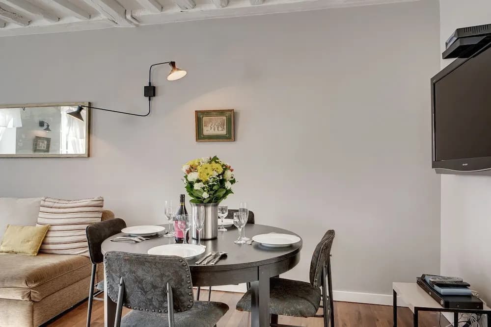 EUROPEA Eiffel Tower View Residence - photo 4