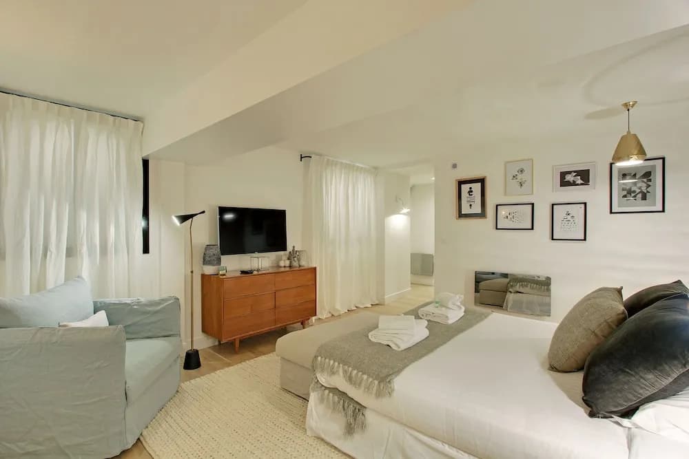 Pick A Flat's Chatelet Jour apartments - photo 12