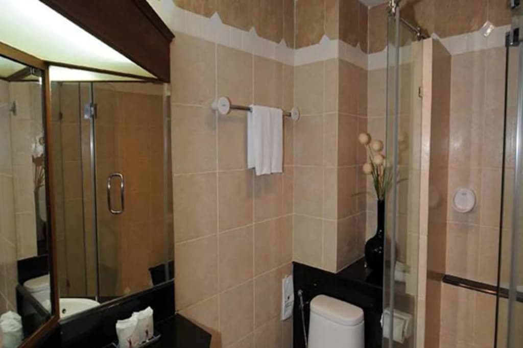 Whitehouse Condotel - photo 9