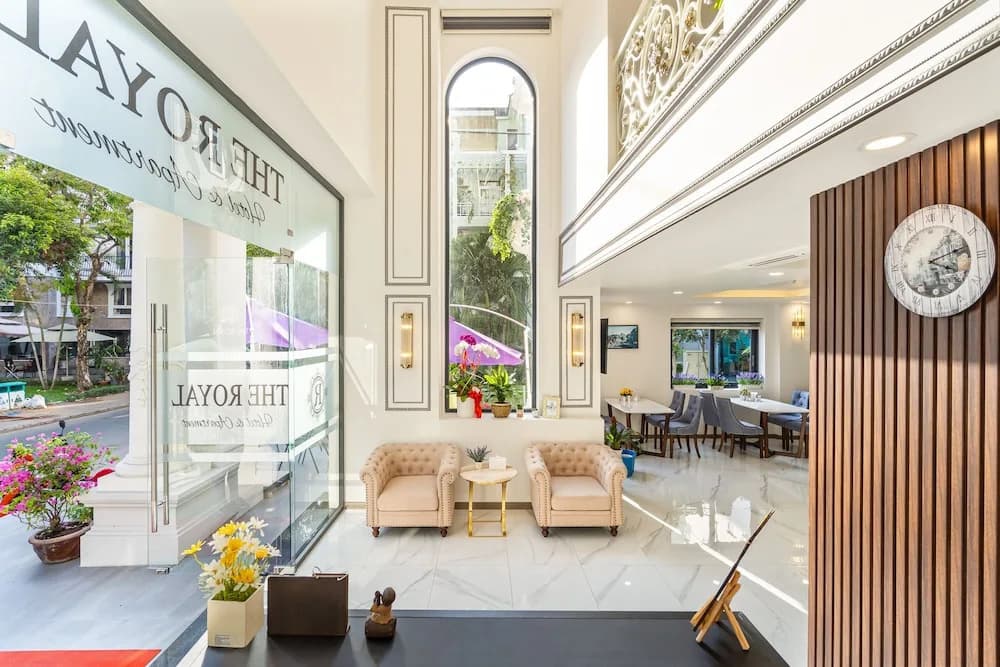 The Royal Hotel Apartment - Phu My Hung - photo 30