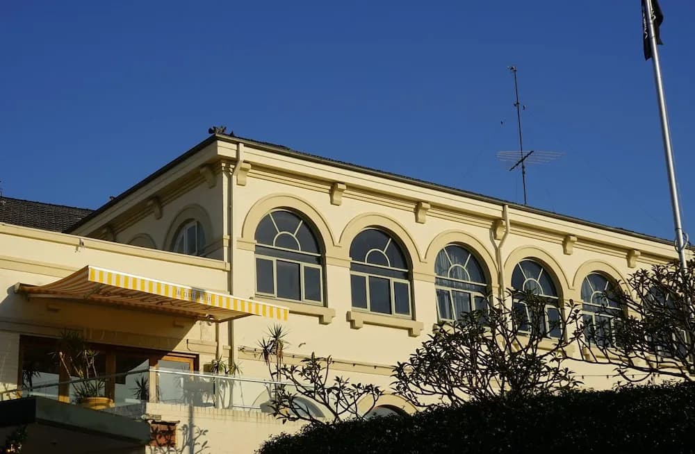 The Clovelly Hotel - main photo