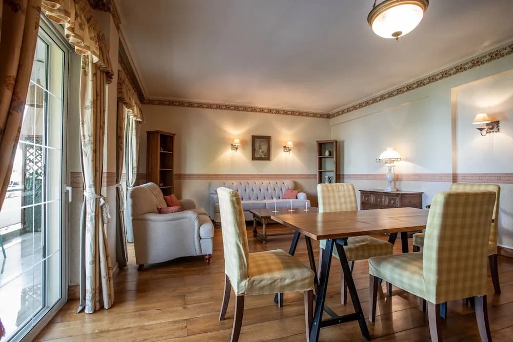 Beautiful 3rd floor flat - photo 20