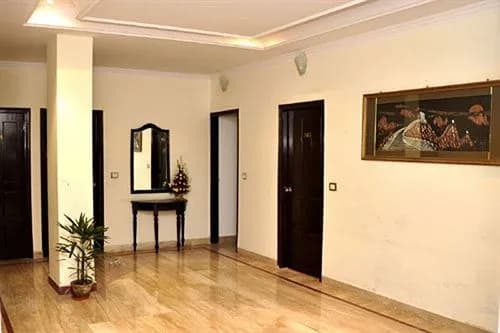 Hotel Sarthak Palace - photo 11