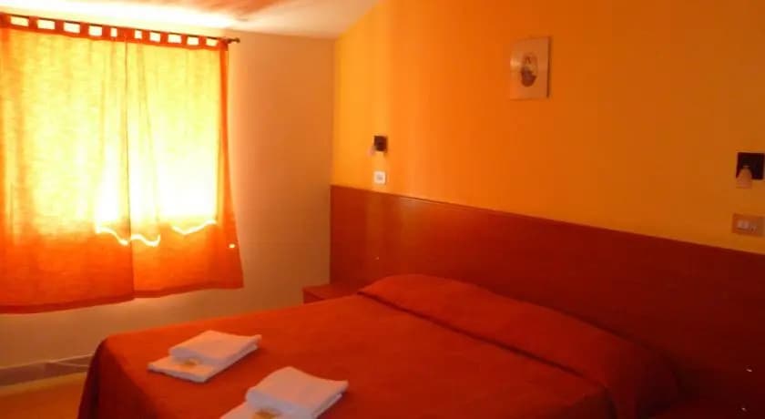 Margot Guest House - photo 5
