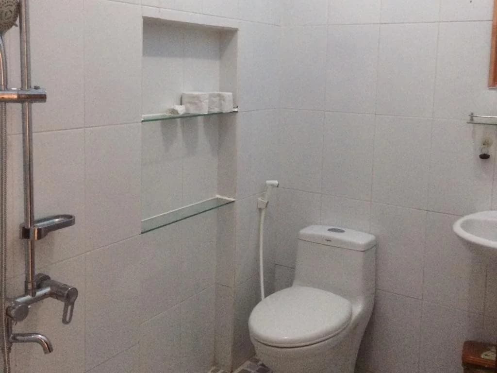 Hung Long Homestay - photo 8