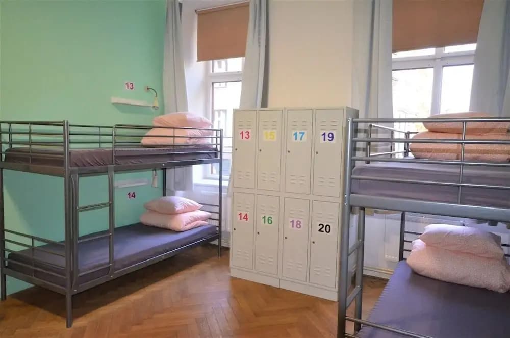 Travel & Joy Hostel - photo 5