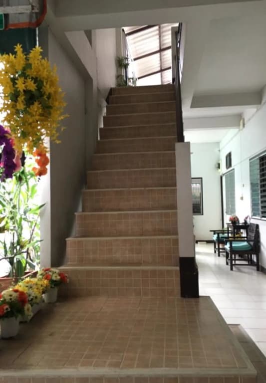 Ampawan Guesthouse - photo 13