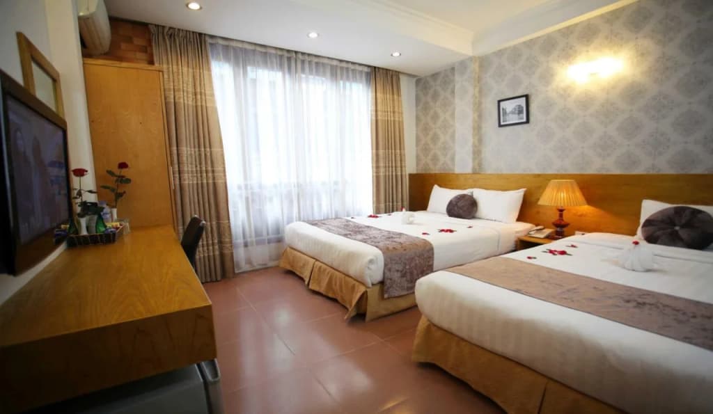 Madam Moon Hotel - photo 5