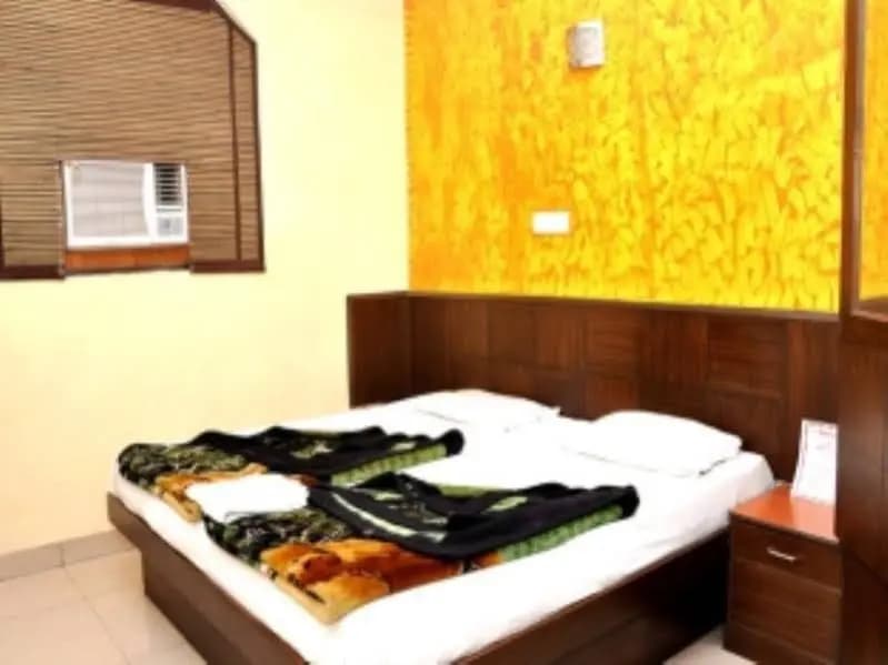 Hotel Mohak Palace - photo 3