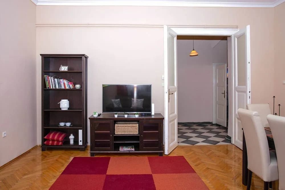 Riverdale Residence - photo 6