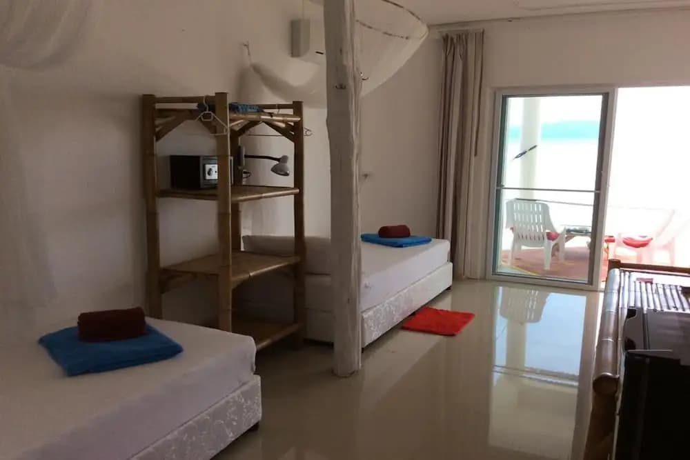 House on the Beach - photo 3