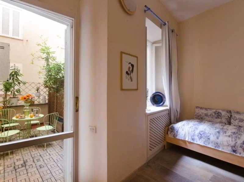 Imperial Fora Spacious Apartment - photo 5
