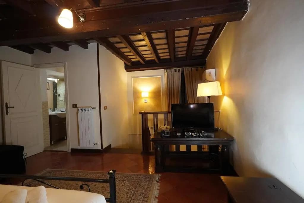 Rome Center Hot Spot - photo 4