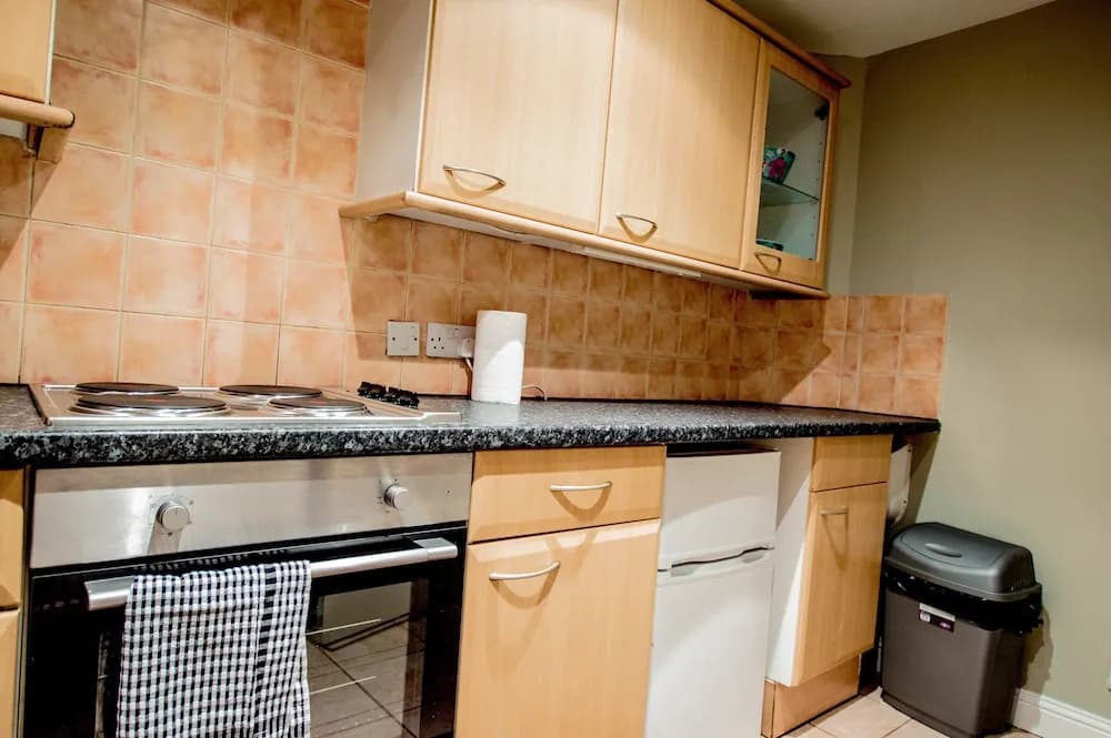 Montgomery Apartments - Crighton - photo 17